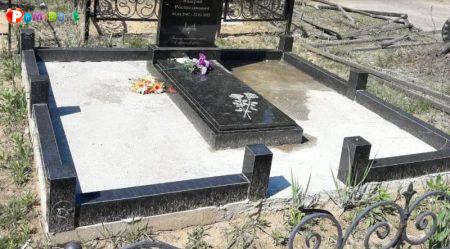 Ограда на кладбище из гранита под ключ. Алтайская 66а Ограда на кладбище из гранита под ключ. Алтайская 66а